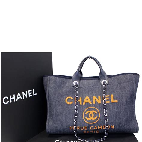 chanel cadeau tas|chanel denim shopping bags.